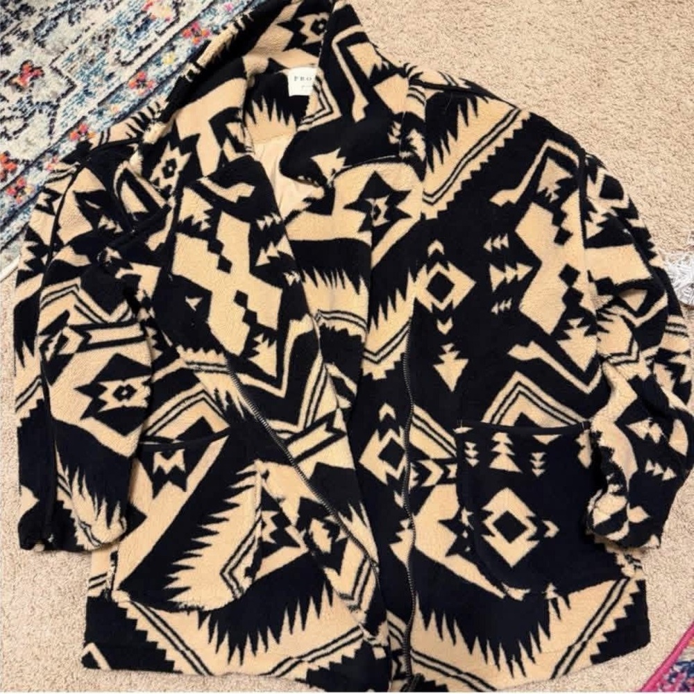 Black & Tan Aztec Patterned Open Cardigan